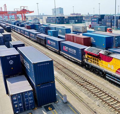 優(yōu)化中歐班列（渝新歐）、陸海新通道整車(chē)等大宗物資裝箱模式課題研究的項(xiàng)目
